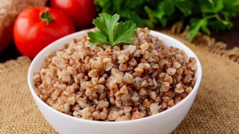 How much iron is in buckwheat and how well it is absorbed