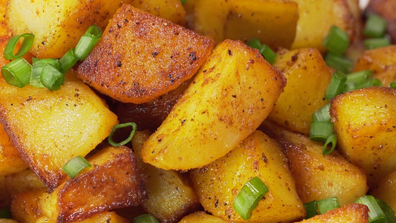 Taste qualities of potatoes: what kind of potato tastes and what it depends on