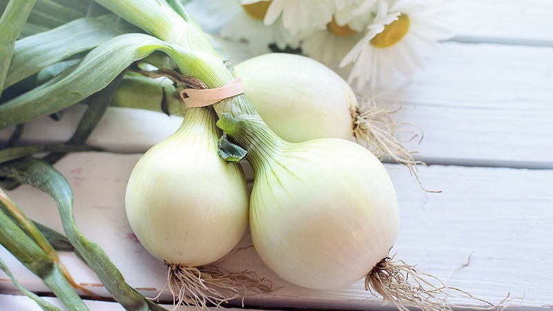 What can you use white onions for?