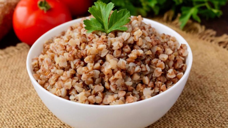 Is there fiber in buckwheat and how much is in boiled cereals