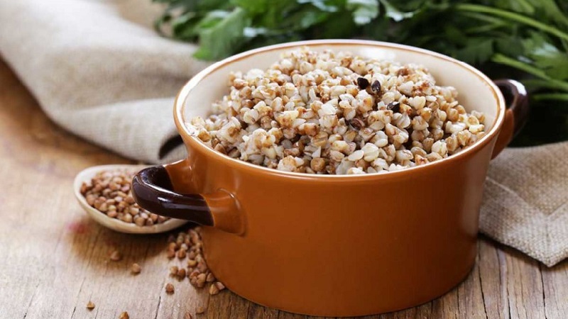 Is there fiber in buckwheat and how much is in boiled cereals
