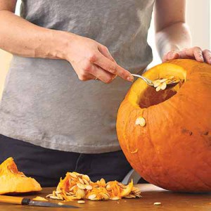 Step-by-step instructions on how to peel a pumpkin: an algorithm of actions and life hacks for softening a tough peel