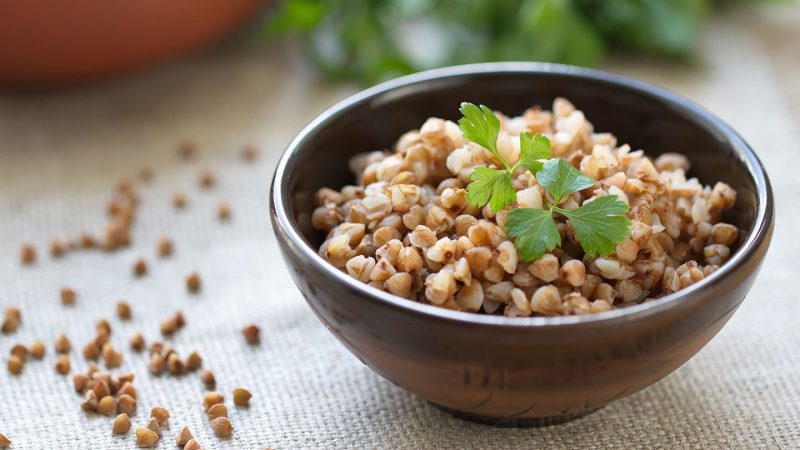 How buckwheat affects blood pressure: raises or lowers