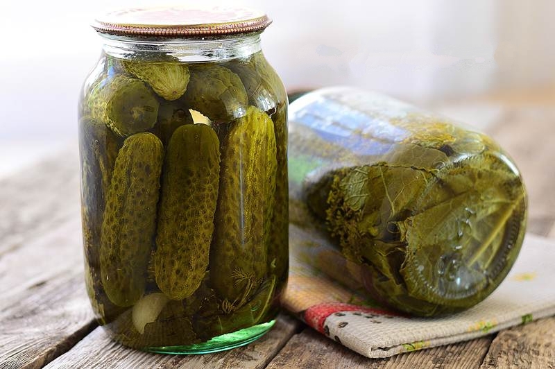 Recipes for making the most delicious cucumbers without vinegar for the winter