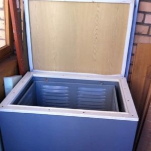 Step-by-step instructions: how to insulate a box for storing potatoes on the balcony