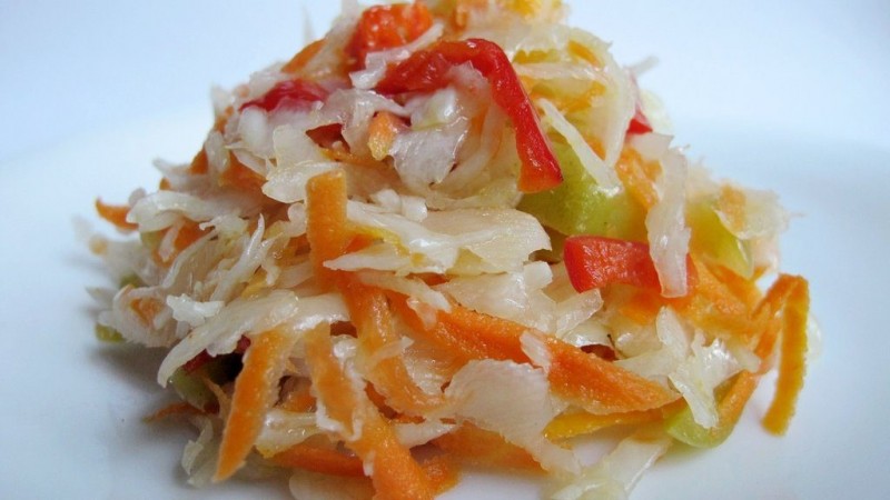 How to deliciously prepare sauerkraut with bell pepper for the winter