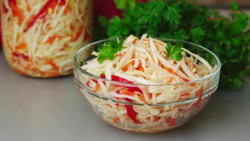 How to deliciously prepare sauerkraut with bell pepper for the winter