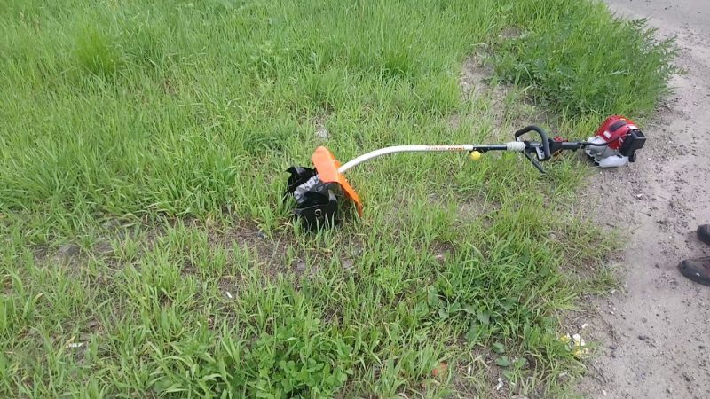 What the potato trimmer attachment looks like and how to use it correctly