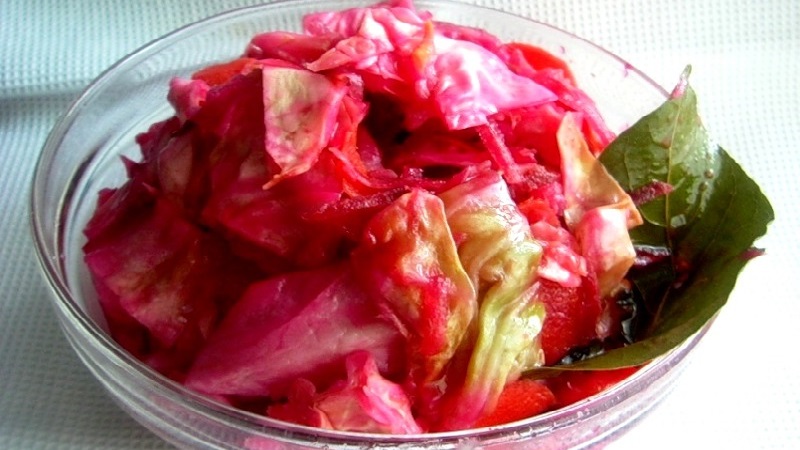 The best recipes for sauerkraut with beets from different nations of the world