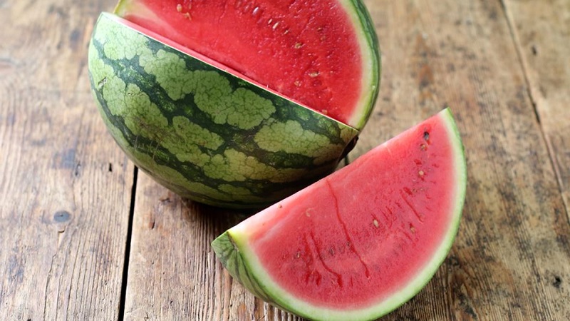 Is it possible to eat pink watermelon and why is it so