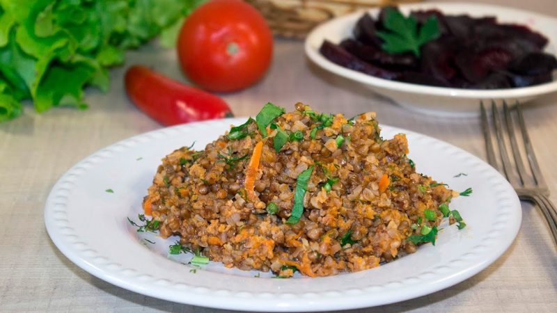 Is it possible to lose weight on buckwheat with meat and what is its calorie content