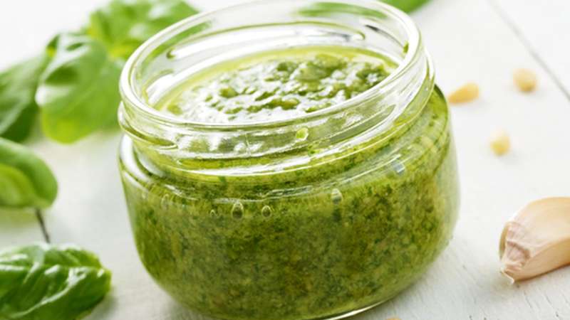 Instructions for preparing parsley with salt for the winter and other ways to preserve it