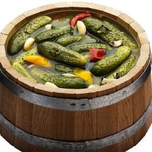 Do-it-yourself step-by-step instructions for salting cucumbers in a barrel