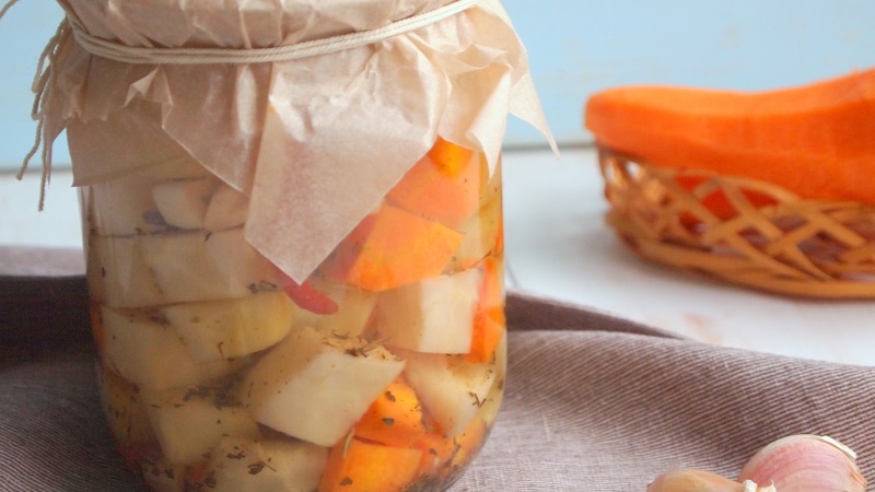 Delicious do-it-yourself preparations: recipes for cooking kohlrabi cabbage for the winter