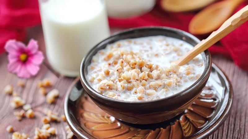 Why buckwheat with kefir is useful for losing weight in the morning and how to cook it correctly