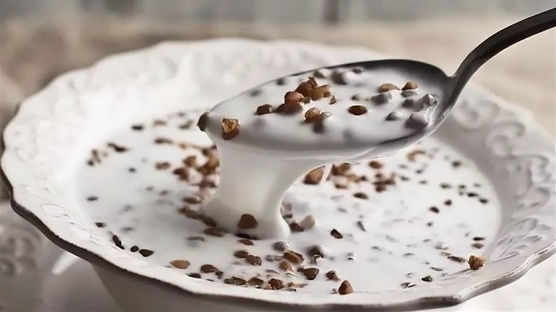 Why buckwheat with kefir is useful for losing weight in the morning and how to cook it correctly