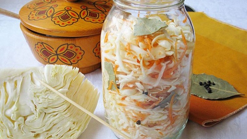 Making preparations for the phases of the moon: when is it better to salt cabbage for the winter according to the lunar calendar
