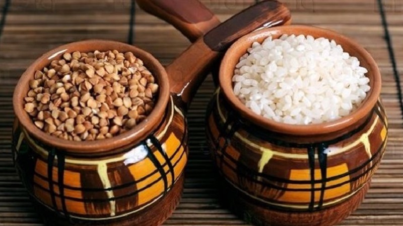How to store boiled buckwheat and rice: can they be frozen