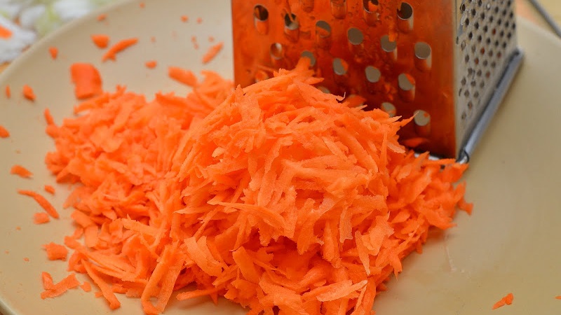 How to properly use carrot juice for a cold: recipes and recommendations
