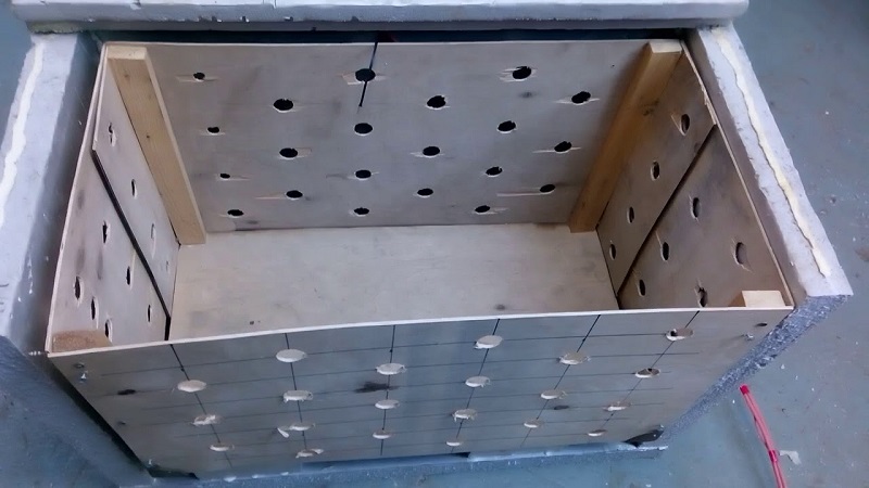 Detailed instructions: how to make a box for storing potatoes on the balcony