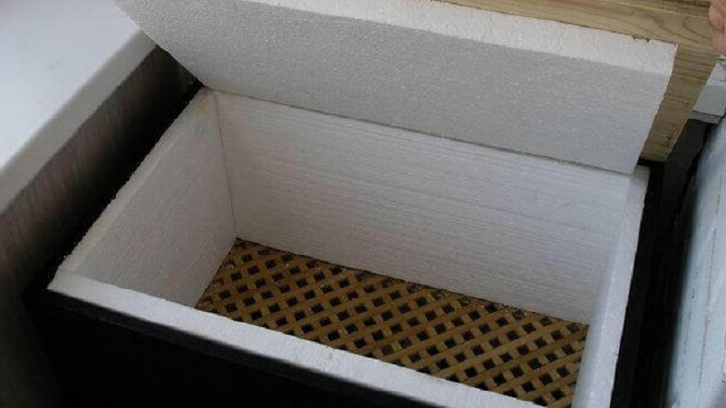 Detailed instructions: how to make a box for storing potatoes on the balcony