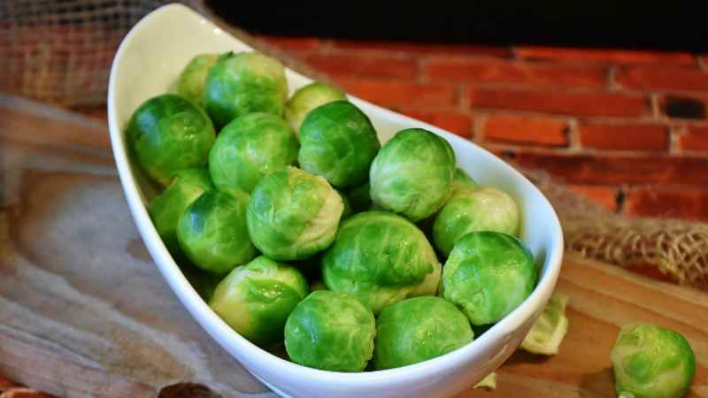 The best recipes on how to salt Brussels sprouts for the winter