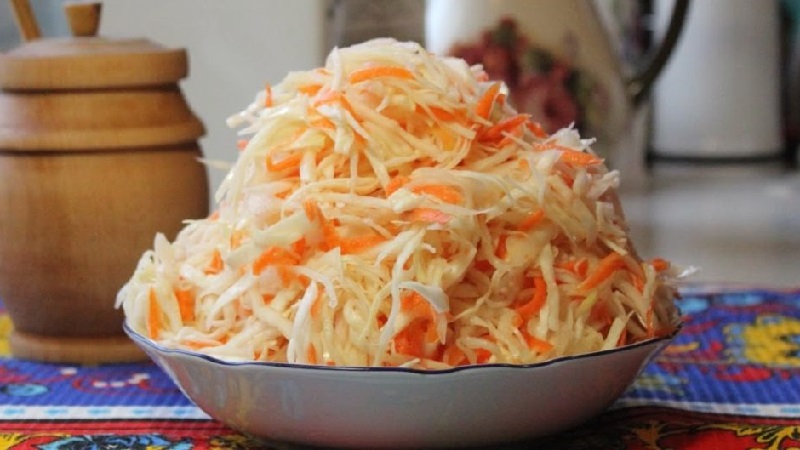 Why can you get poisoned with sauerkraut and what to do if this happens