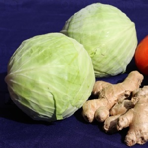 How delicious and easy to cook sauerkraut with ginger