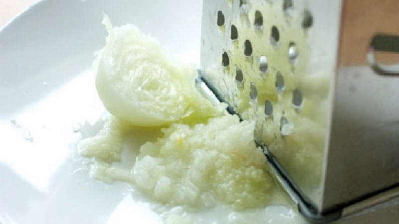 How to cure a cough with an onion
