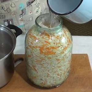 How to prepare cabbage with aspirin for the winter in a 3 liter jar tasty and simple