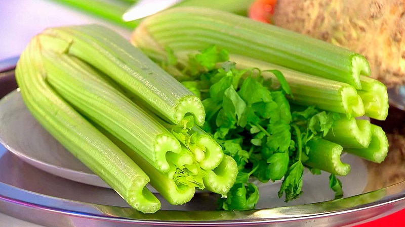 How to prepare different types of celery for the winter: the best ways and proven recipes
