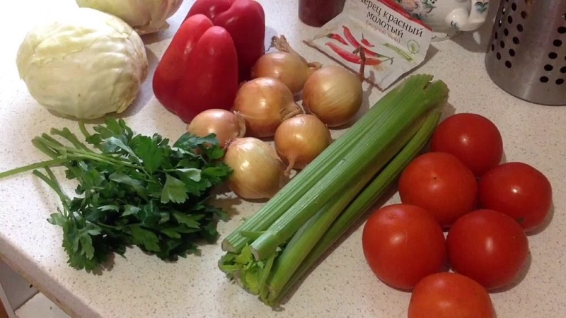 How to prepare different types of celery for the winter: the best ways and proven recipes