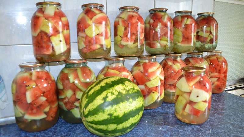 How to prepare salted watermelons in jars without sterilization