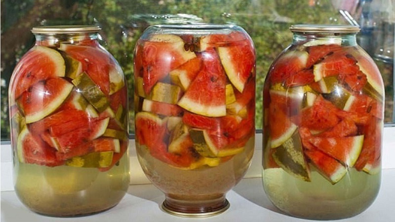 How to prepare salted watermelons in jars without sterilization