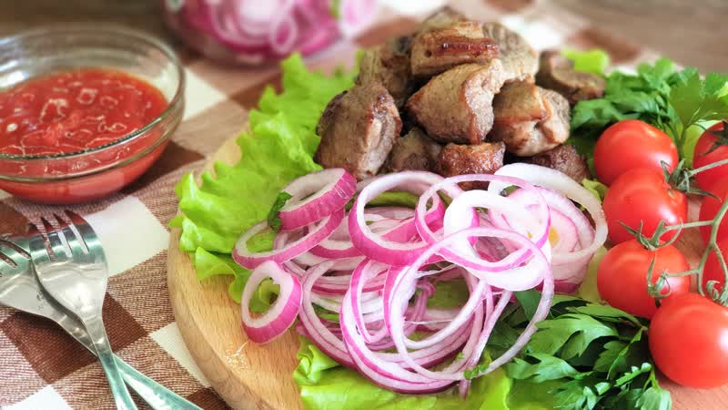 The most delicious recipes: how to pickle onions in vinegar