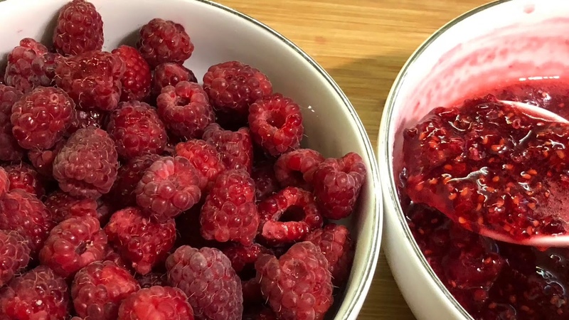 The best ways to freeze raspberries for the winter correctly
