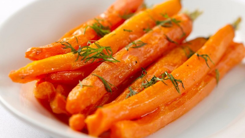 Calorie content, vitamins and nutritional value of fresh and cooked carrots