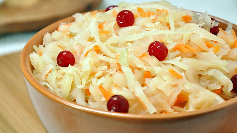 The best timing for harvesting: when to salt cabbage in November and how to do it right