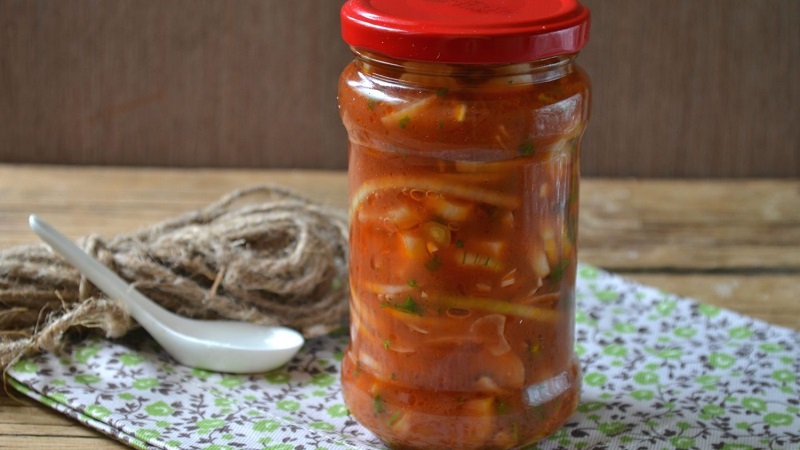Delicious recipes for the winter: pickled onions without sterilization