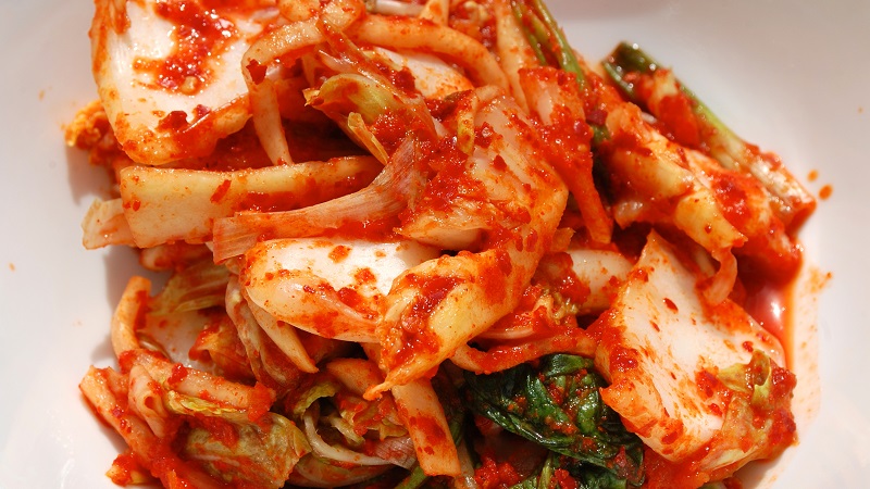 Step-by-step instructions on how to properly pickle cabbage with hot peppers: recipe variations