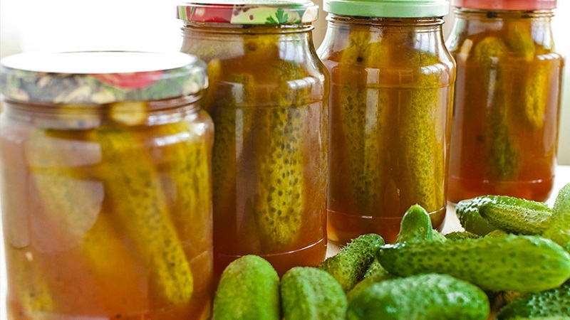 An easy way to make chili ketchup cucumbers without sterilizing
