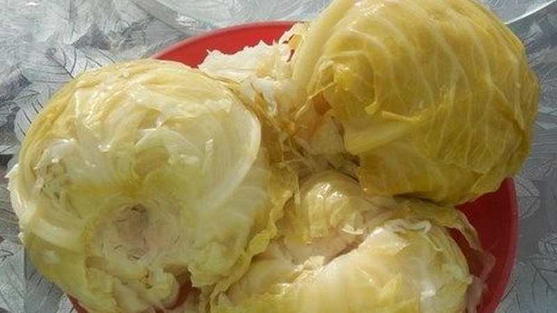 Simple and delicious recipes for salting cabbage in brine with salt and sugar