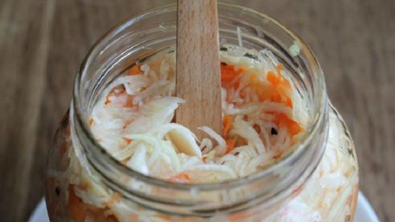 Simple but delicious sauerkraut recipes without vinegar