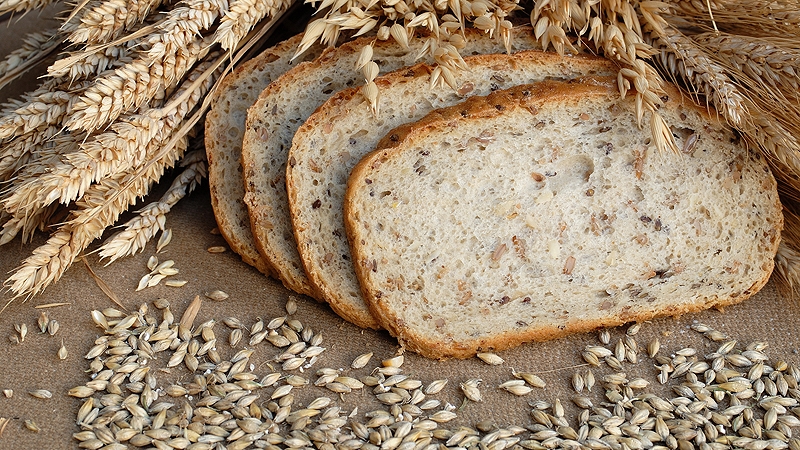 Rye in traditional medicine: benefits and harms