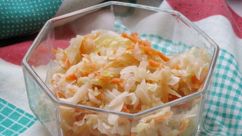 Experienced housewives will tell you whether it is possible to salt early cabbage for the winter and how to do it correctly