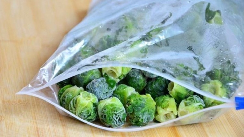 In what form and how to properly freeze Brussels sprouts for the winter in the freezer