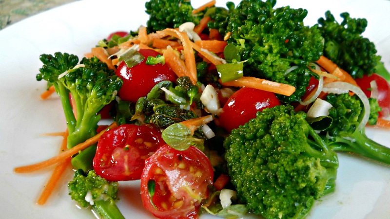 Delicious recipes for making pickled broccoli for the winter from experienced housewives