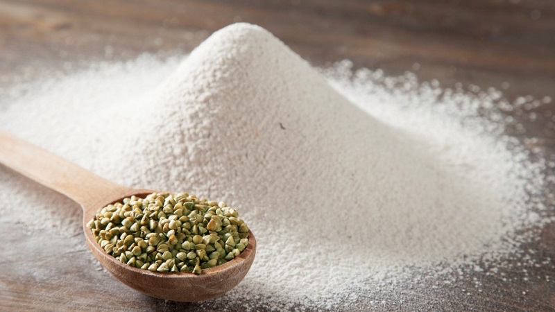 Why is green buckwheat flour useful and how to use it correctly