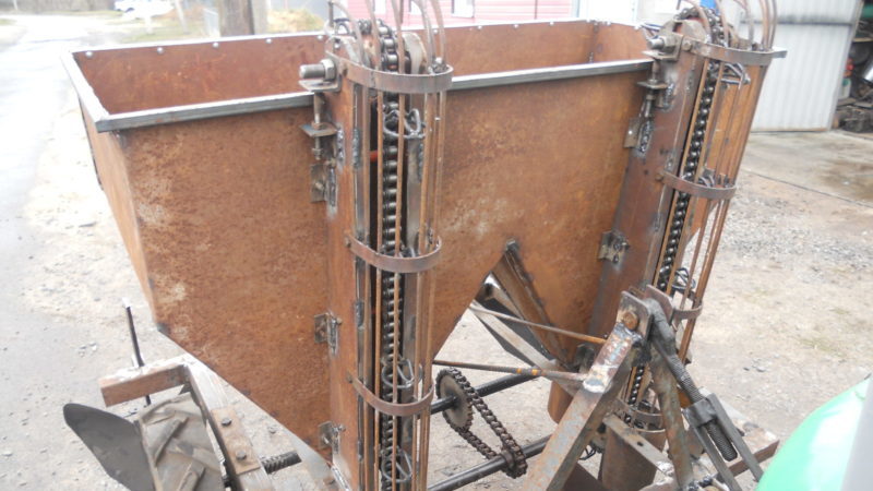 How to make a two-row potato planter yourself