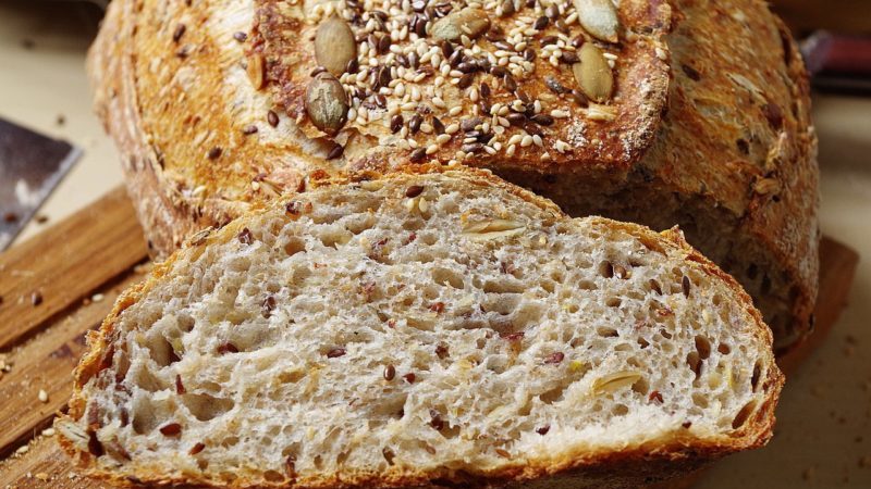 How whole wheat flour is made and where it is used